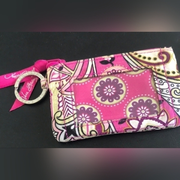 Vera Bradley Verry Berry Paisley Zip-up Cardholder Wallet EUC. - Picture 1 of 5